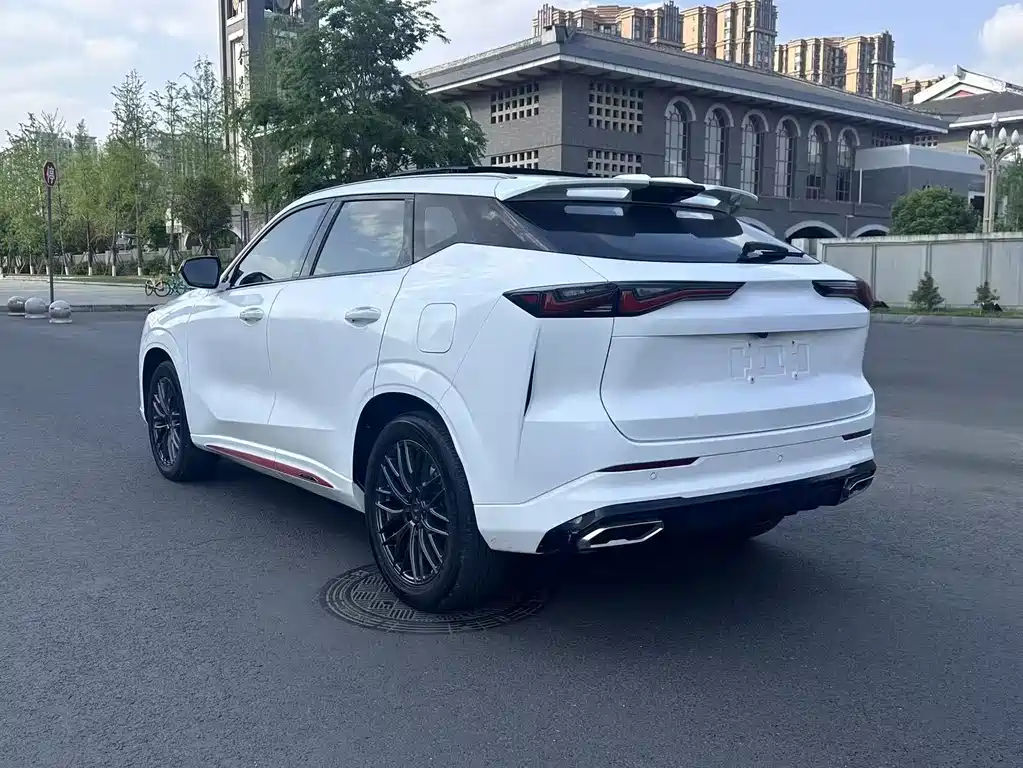 Changan Oshan Z6 Blue Whale 1.5 T DCT Smart Supreme