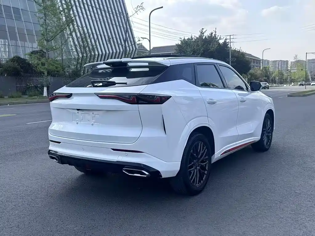 Changan Oshan Z6 Blue Whale 1.5 T DCT Smart Supreme