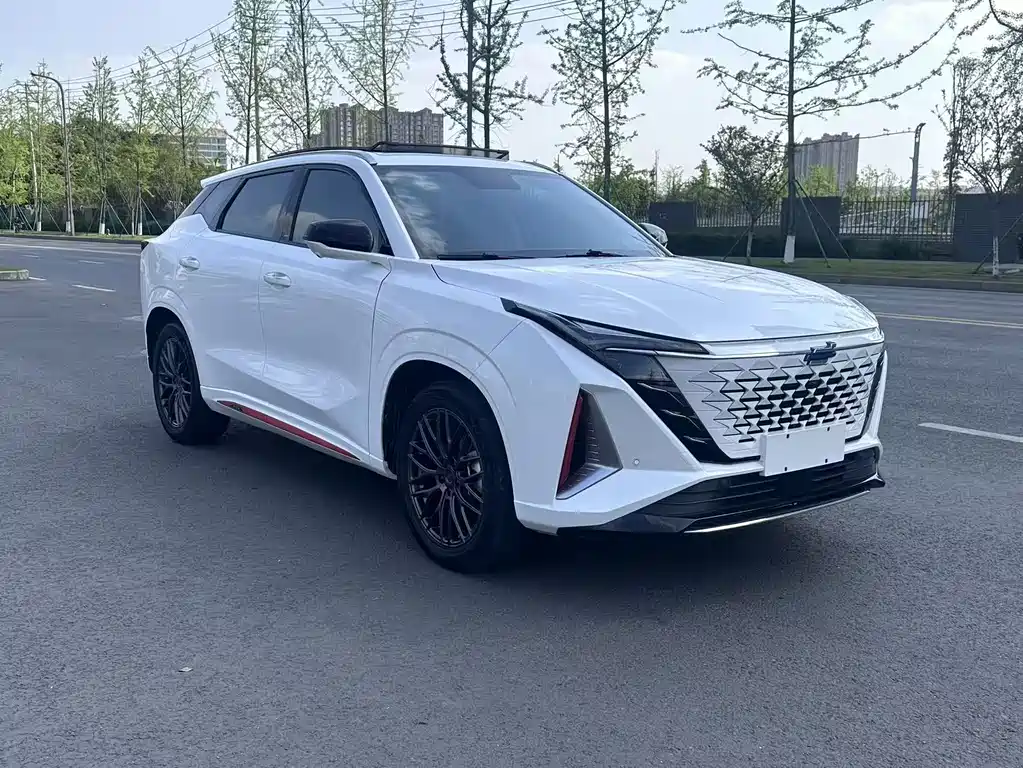 Changan Oshan Z6 Blue Whale 1.5 T DCT Smart Supreme