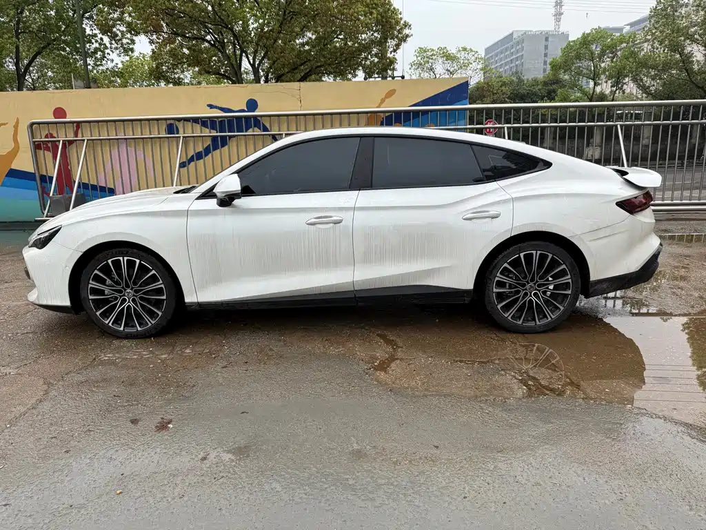 MG7 1.5 T DCT Supreme Beauty Grace