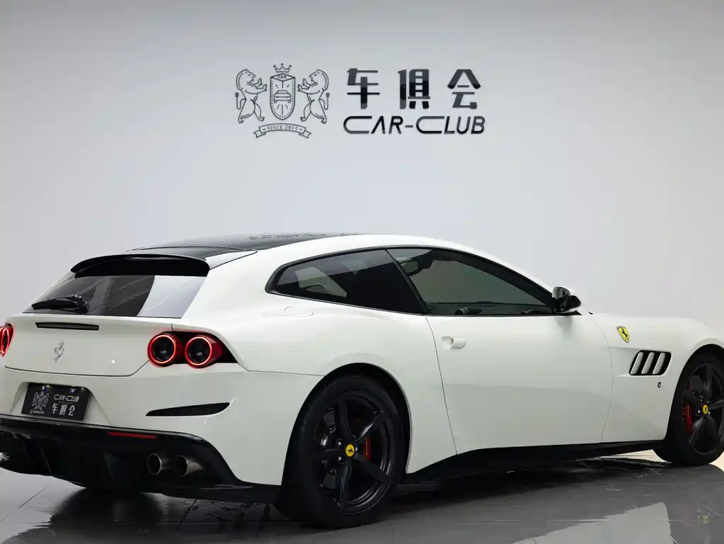 GTC4 Lusso 3.9 T V8