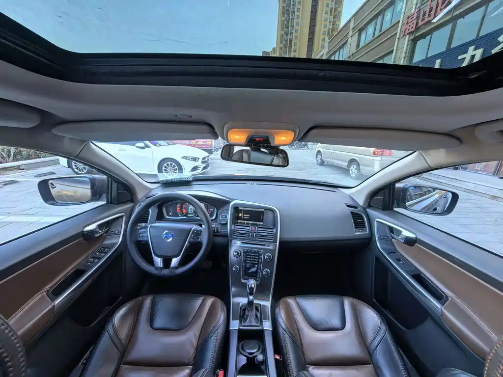 Volvo XC60 (Import) 沃尔沃XC60(进口) 2014款 T6 智逸版