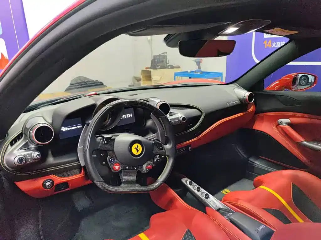 Ferrari F8 Tributo 3.9 T V8
