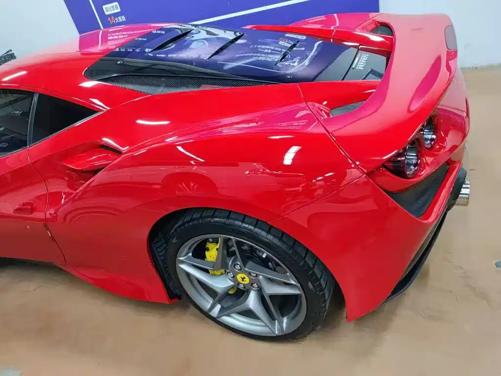 Ferrari F8 Tributo 3.9 T V8