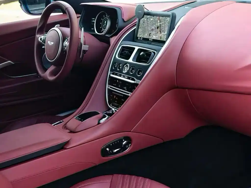 Aston Martin DB11 4.0 T V8 Coupe