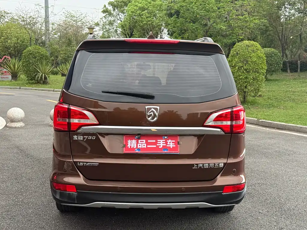 Baojun 730 1.5 T Manual Luxury 7-seat