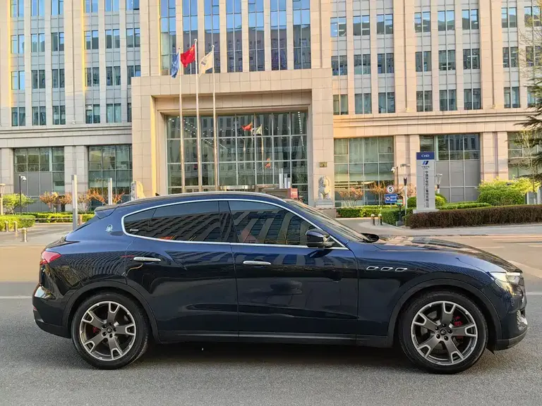 Maserati Levante 3.0 T Standard