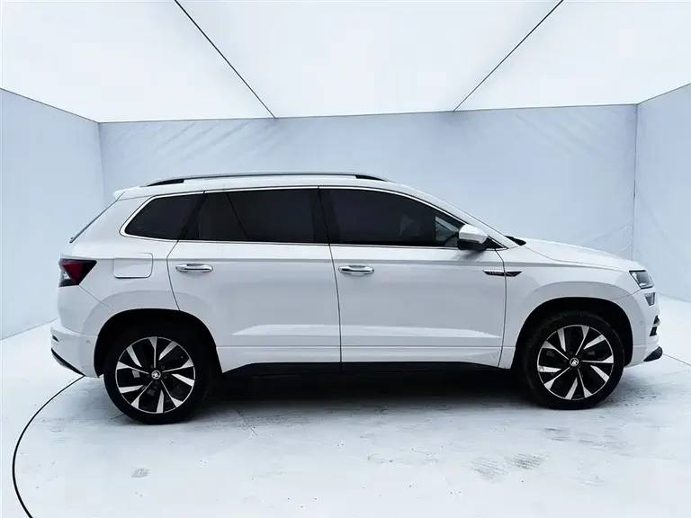 Skoda Karoq TSI280 Luxury Enjoyment