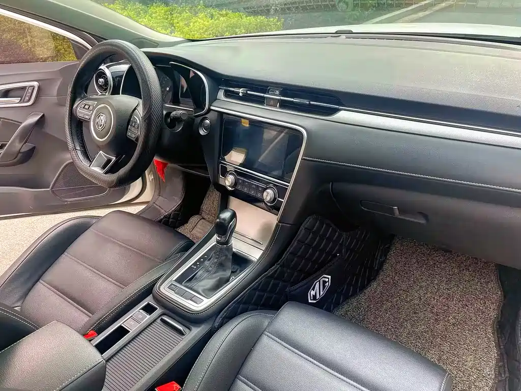 MG6 20 T Auto Luxury Connected CN-V