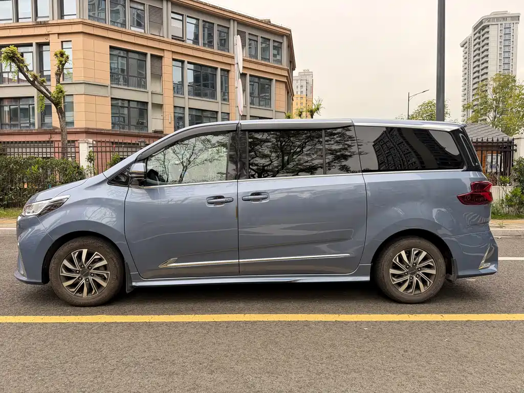 Maxus G20 大通G20 2020款 2.0 T 柴油自动豪华版
