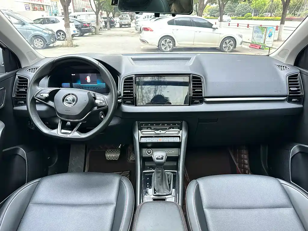 Karoq 柯珞克 2023款 TSI280 奢享版