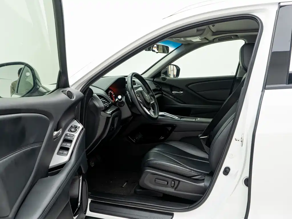 Acura CDX 讴歌CDX 2019款 1.5 T 两驱悦享版