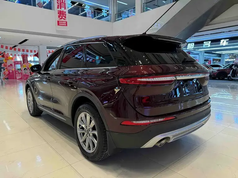 Lincoln Corsair 2.0 T 2 WD Premium