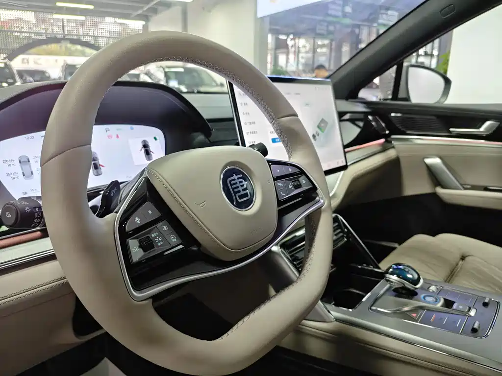 Tang NEV Smart Drive DM-i 115 KM Flagship