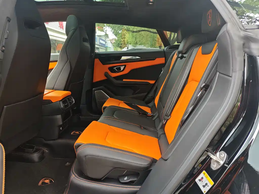 Urus 4.0 T V8