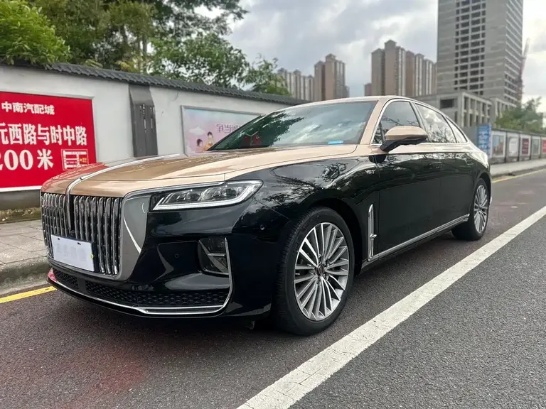 Hongqi H9 3.0 T Connected Flagship