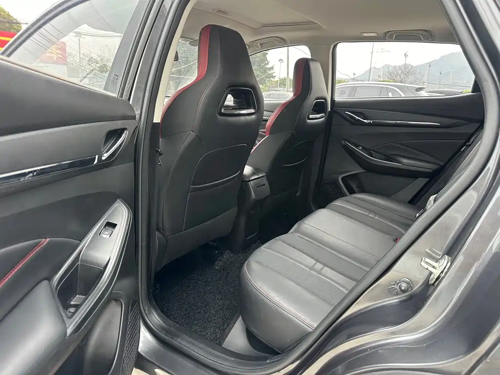 Changan Oshan X5 Smooth Enjoyment 1.5 T DCT Luxury