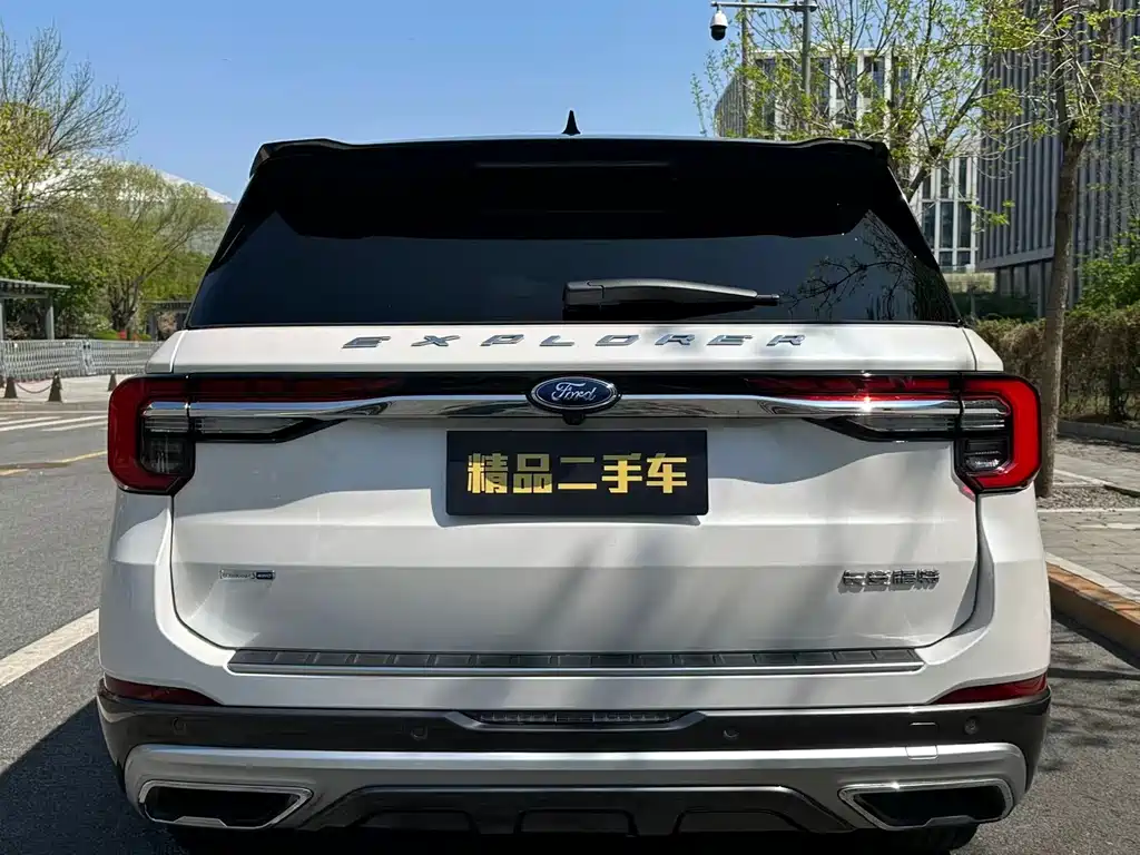 Explorer EcoBoost 285 4 WD Titanium 6-seat