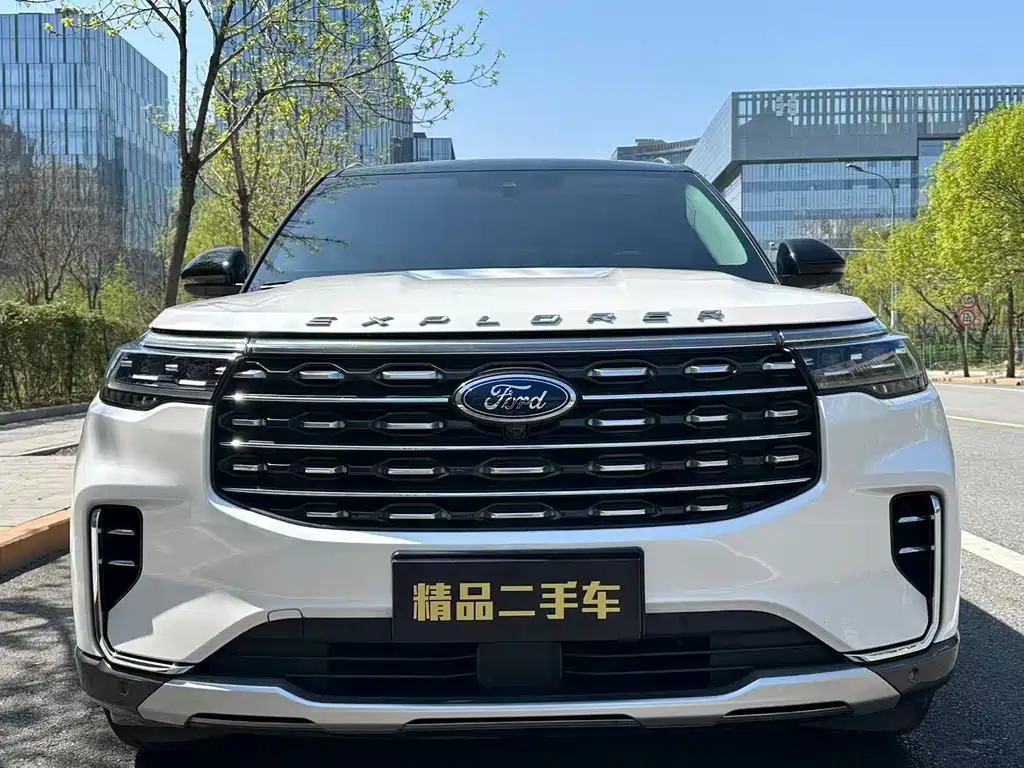 Explorer EcoBoost 285 4 WD Titanium 6-seat