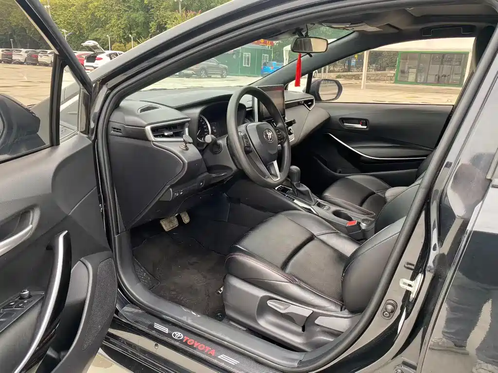 Levin Dual Engine 1.8 H E-CVT Luxury