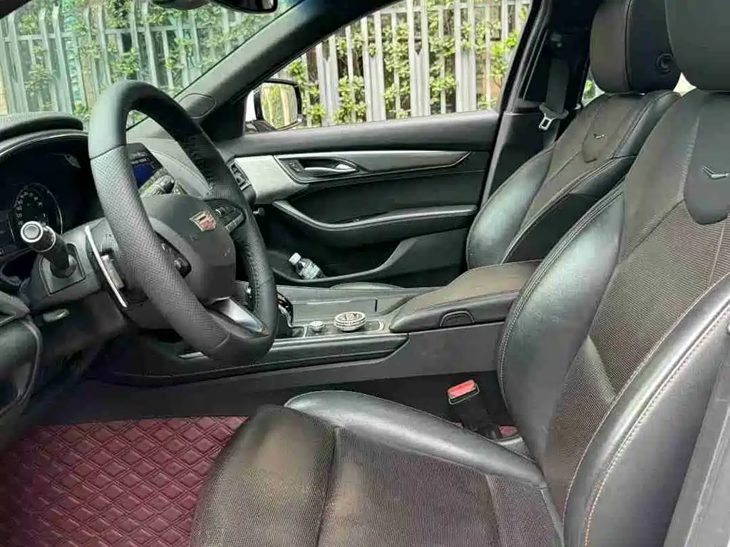 Cadillac CT5 Facelift 28 T Leading Sport