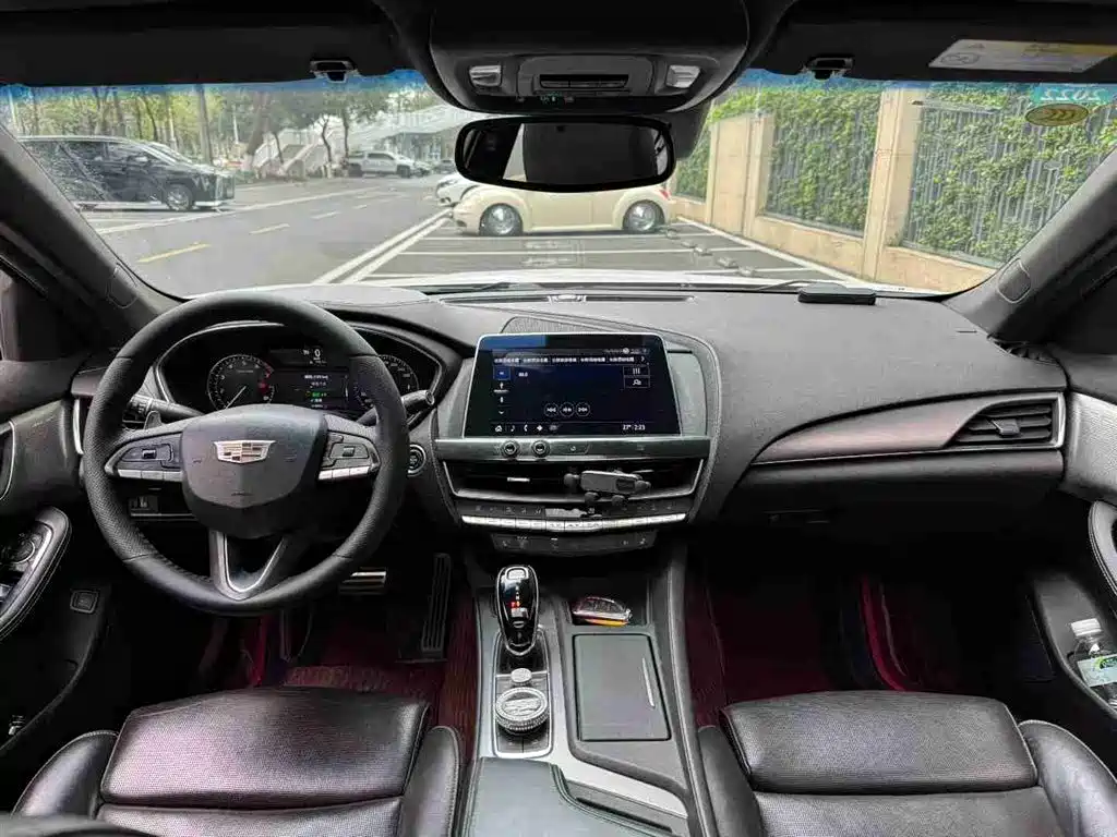 Cadillac CT5 Facelift 28 T Leading Sport