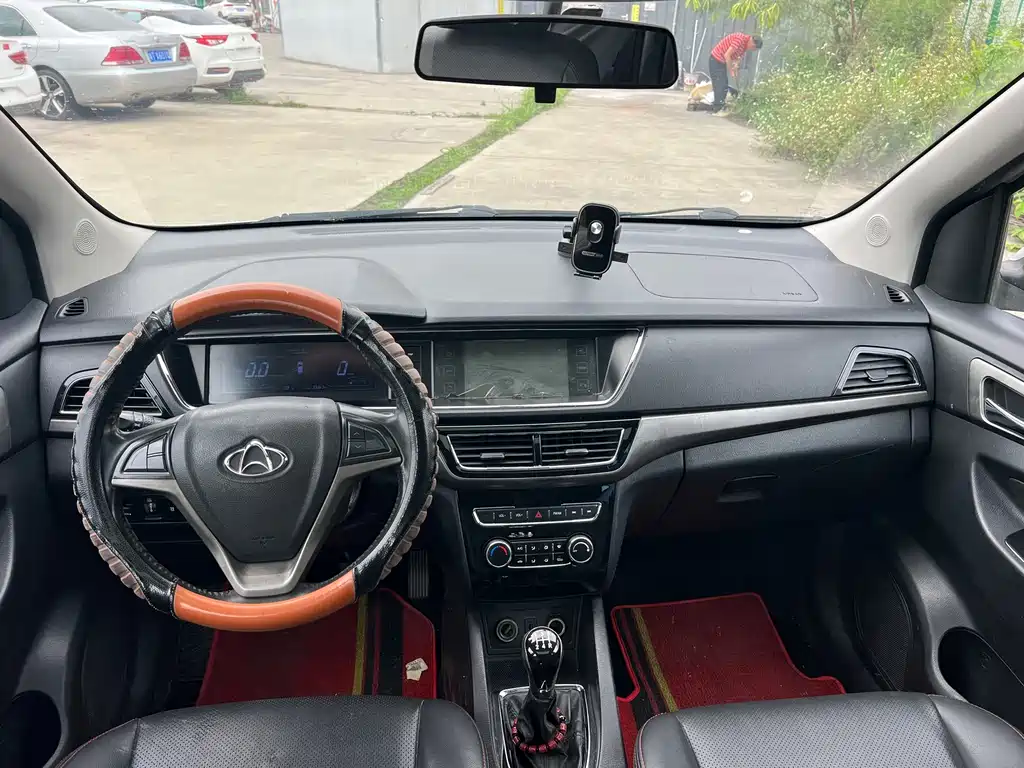 Changan Oshan A600 1.5 L Manual Luxury 7-seat