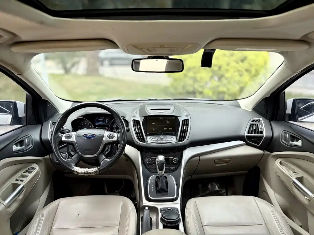 Kuga 2.0 L GTDi 4 WD Elite