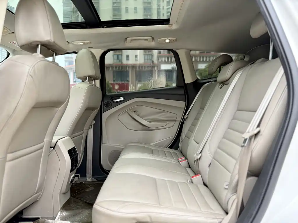 Kuga 2.0 L GTDi 4 WD Elite