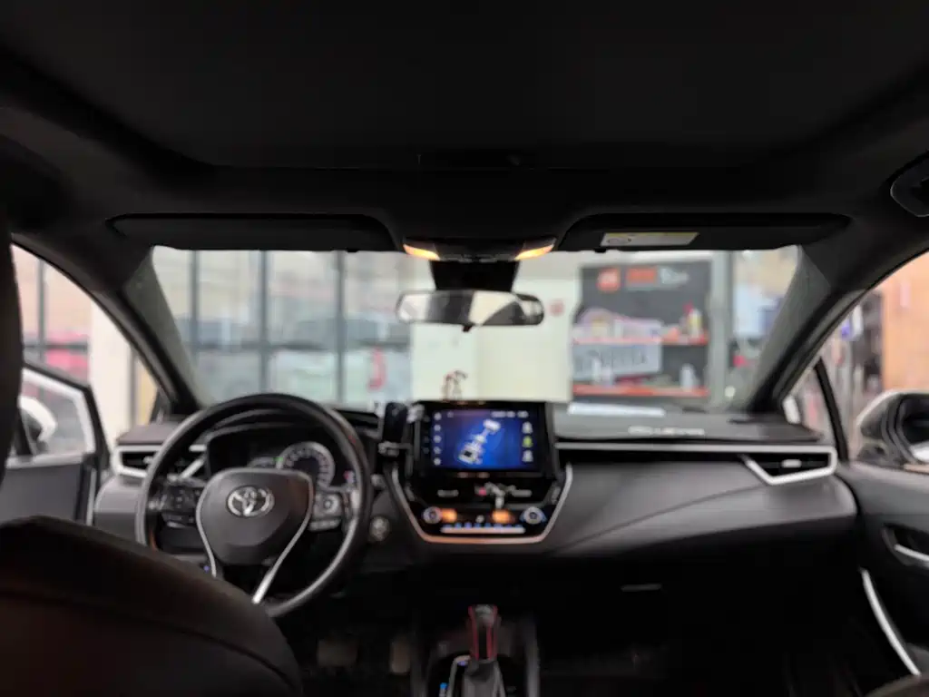 Levin Dual Engine 1.8 H E-CVT Luxury