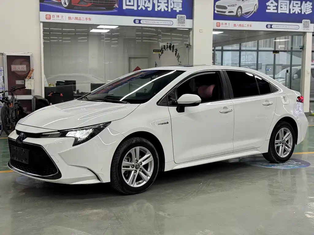 Levin Dual Engine 1.8 H E-CVT Luxury