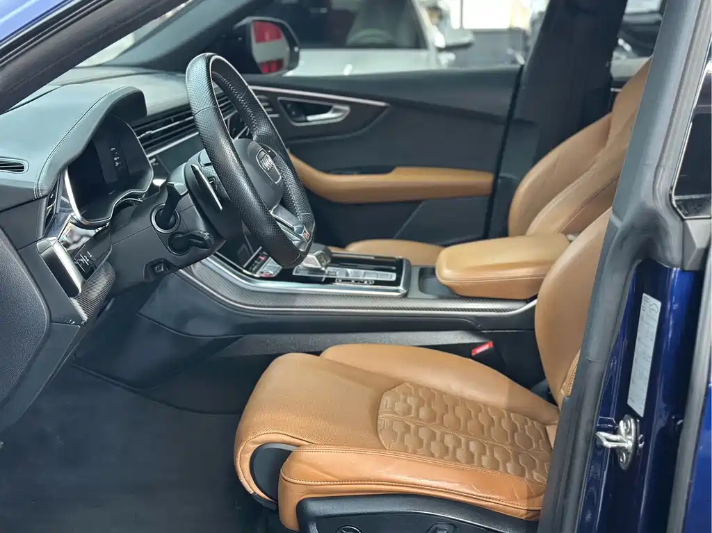 Audi RS Q8 奥迪RS Q8 2021款 RS Q8 4.0 T 尊享版
