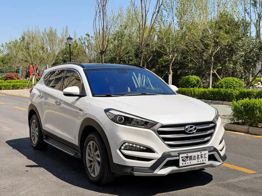 Tucson 1.6 T DCT 2 WD Intelligent