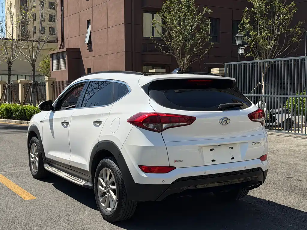 Tucson 1.6 T DCT 2 WD Intelligent