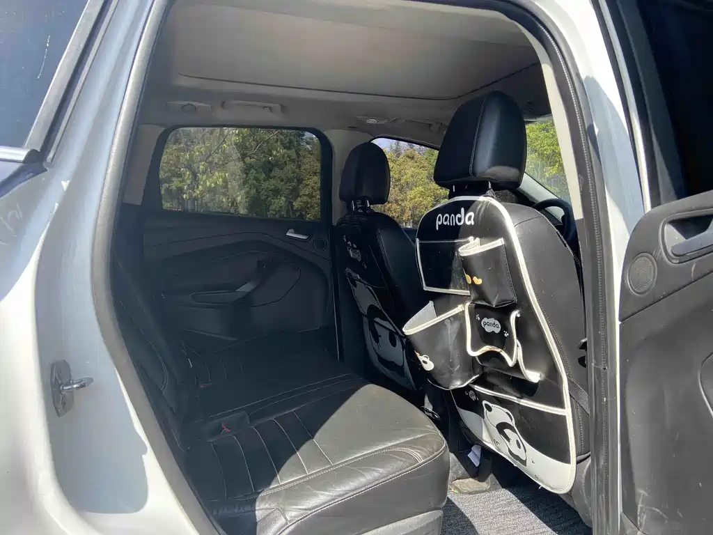 Kuga 1.5 L GTDi 4 WD Elite