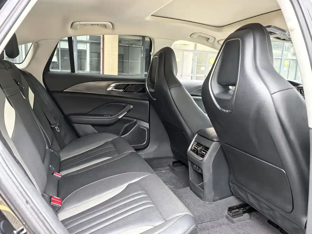 Hongqi H6 2.0 T Beauty