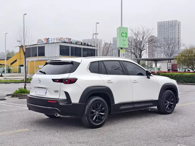 Mazda CX-50 2.0 L