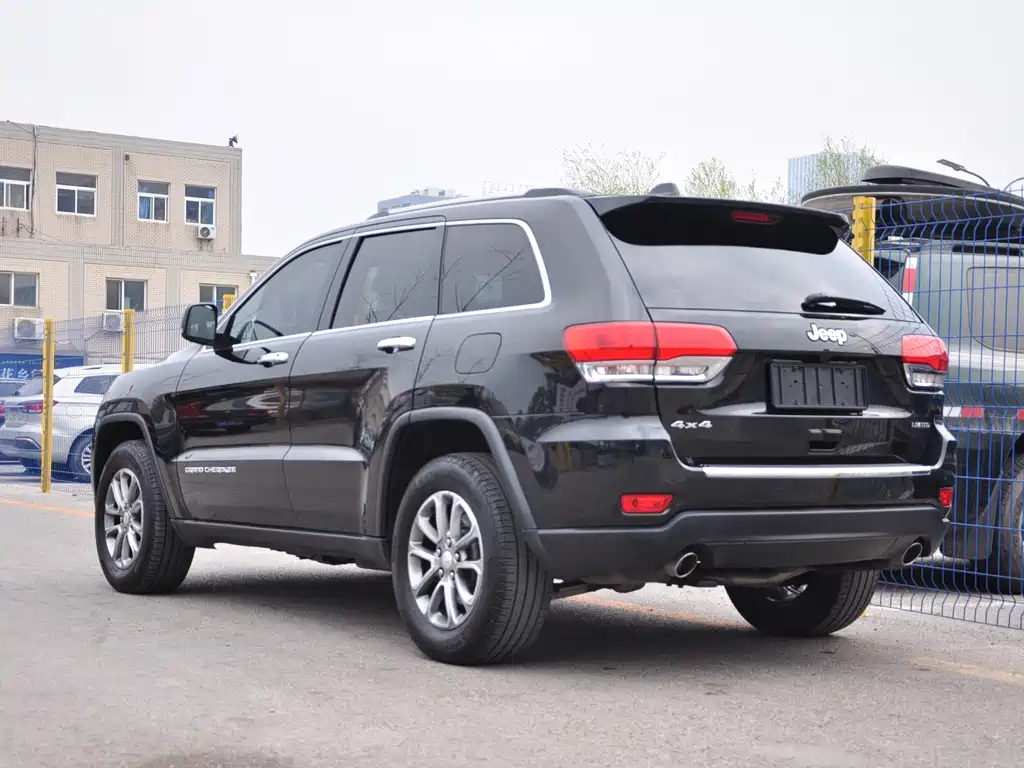Grand Cherokee (Import) 3.6 L Elite Navigation
