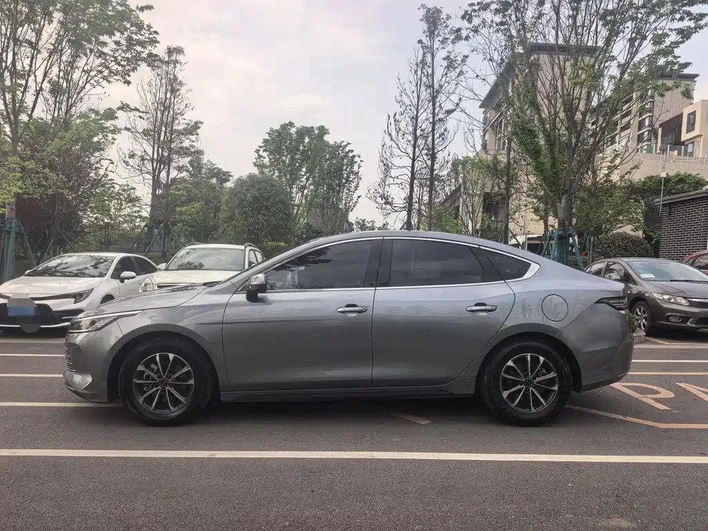 Destroyer 05 Glory DM-i 55 KM Luxury