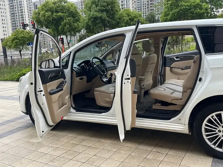 Lifan Xuanlang 1.8 L Manual Comfort