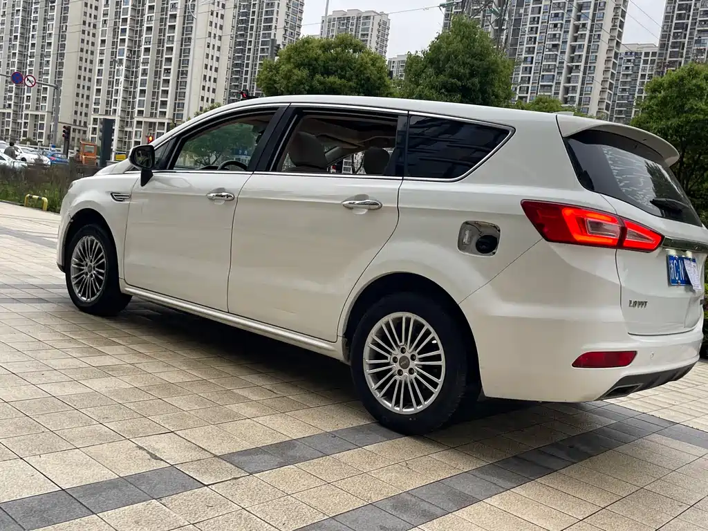 Xuanlang 1.8 L Manual Comfort
