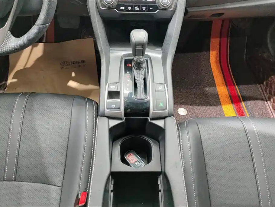 Civic HATCHBACK 220 TURBO CVT New Sharp Control