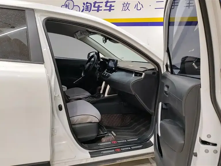 Toyota Corolla Cross 2.0 L Pioneer