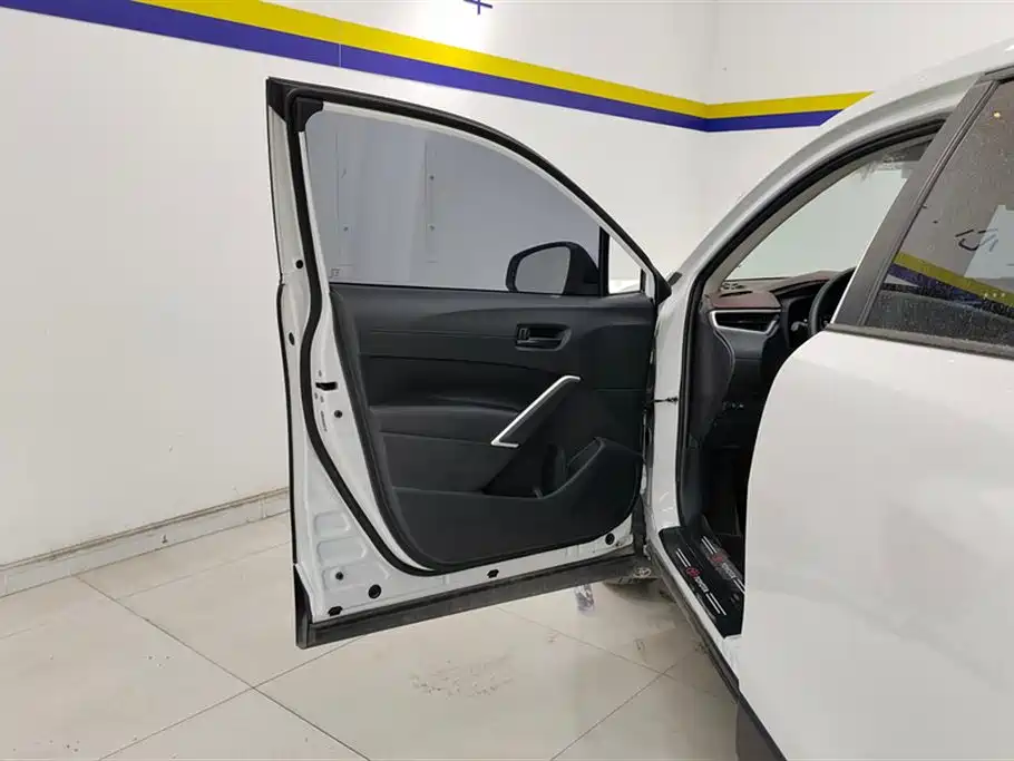 Corolla Cross 2.0 L Pioneer