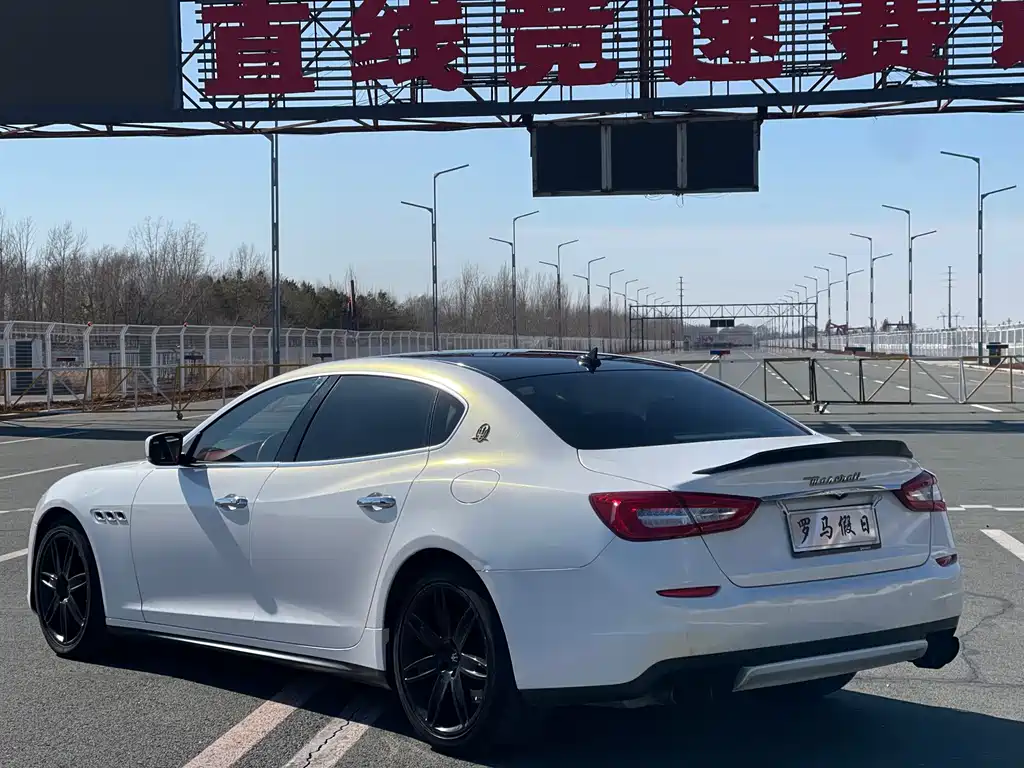 Quattroporte 3.0 T Standard