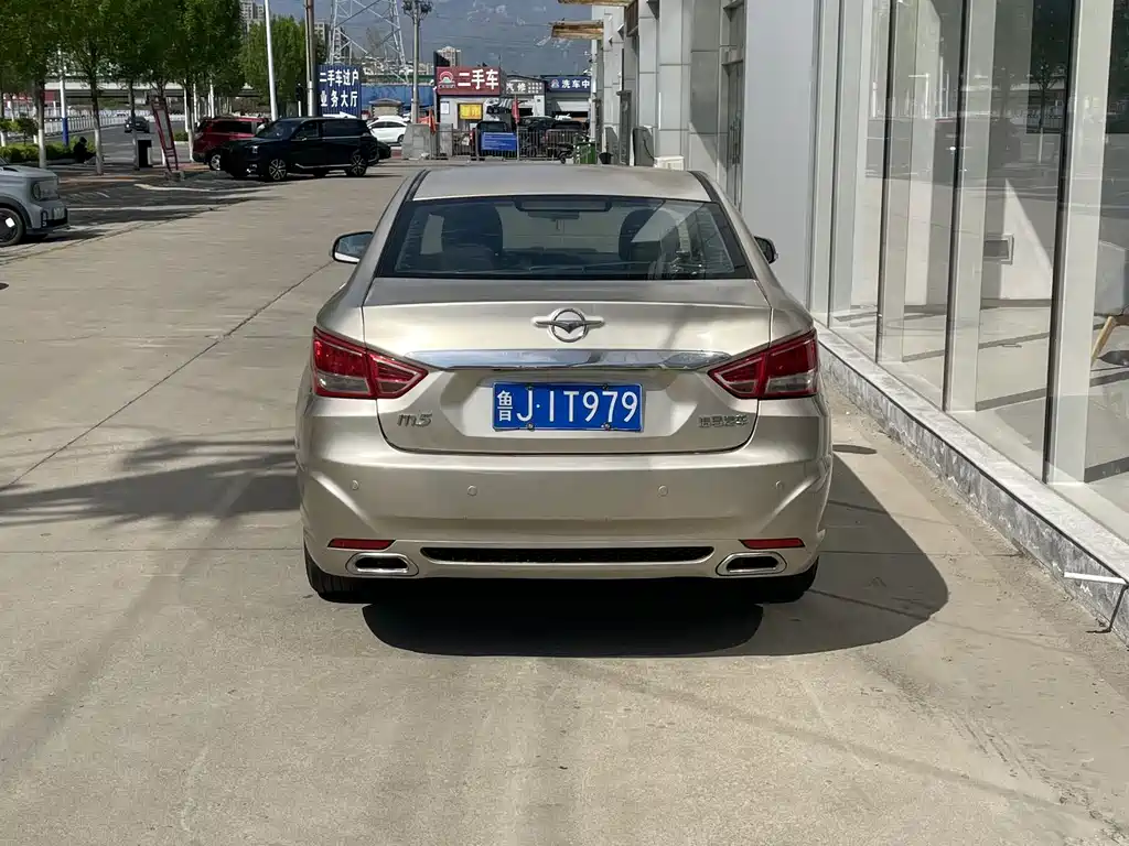 Family 福美来 2014款 M5 1.6 L 手动精英型