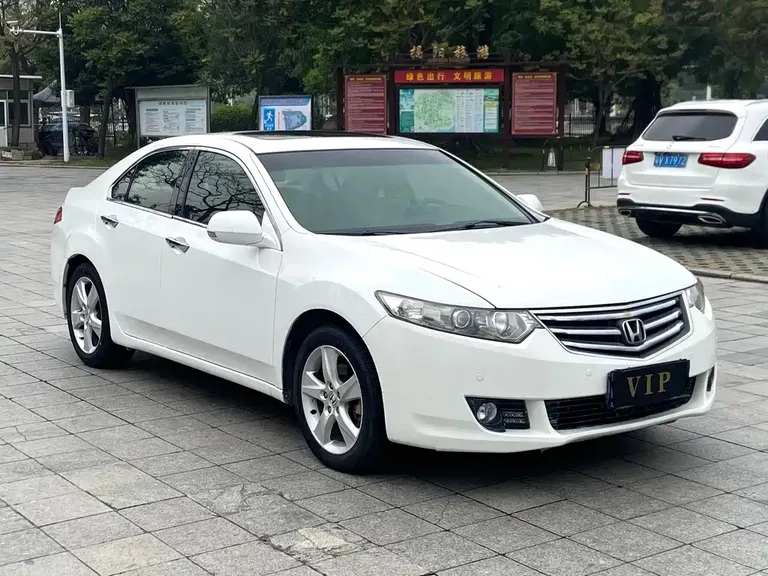 Honda Spirior 2.4 L Luxury