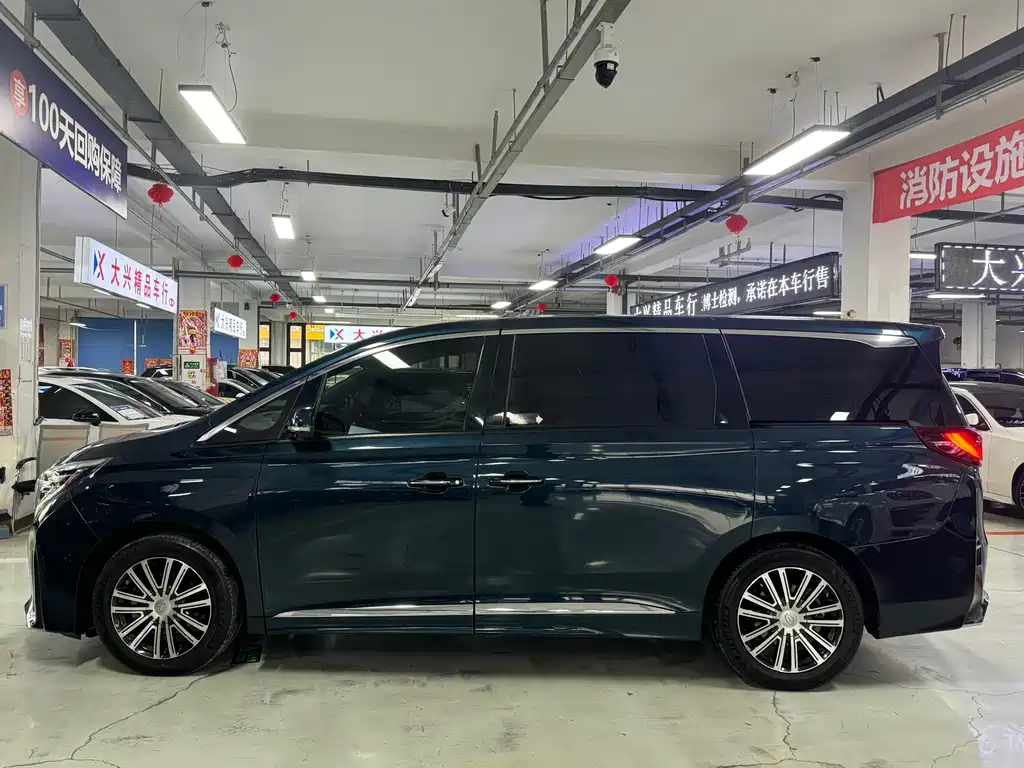 GAC Trumpchi M8 Leading Show Series 390 T Supreme