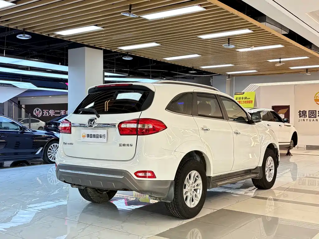 Yusheng S350 2.4 T Auto 2 WD Diesel Luxury 5-seat