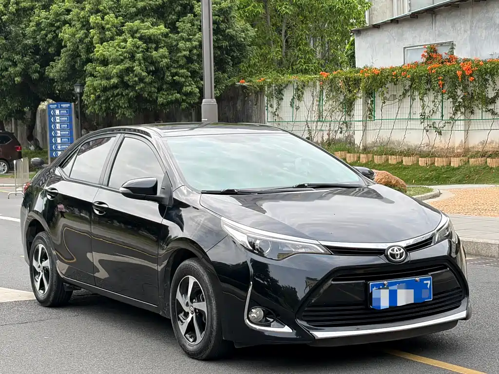 Levin Facelift 185 T CVT Elite CN-V